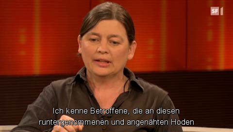 Ich kenne Betroffene, die an diesen runtergenommenen und angenähten Hoden 