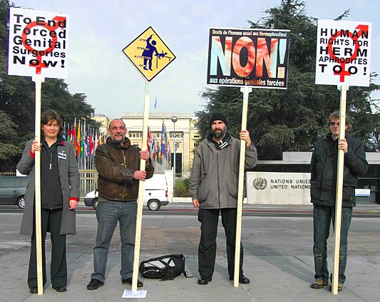 'Genitalverstümmelungen stoppen!' - Aktion von Zwischengeschlecht.org
